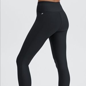Fabletics Black Cold-Weather Leggings NWT Size Large